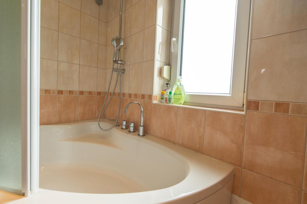 Apartman Pannonica Pin 0-24H Σλαβόνσκι Μπροντ Εξωτερικό φωτογραφία